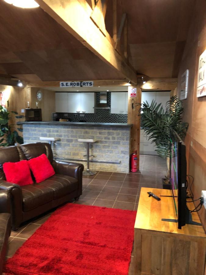 The Lodge Μπέντφορντ Εξωτερικό φωτογραφία